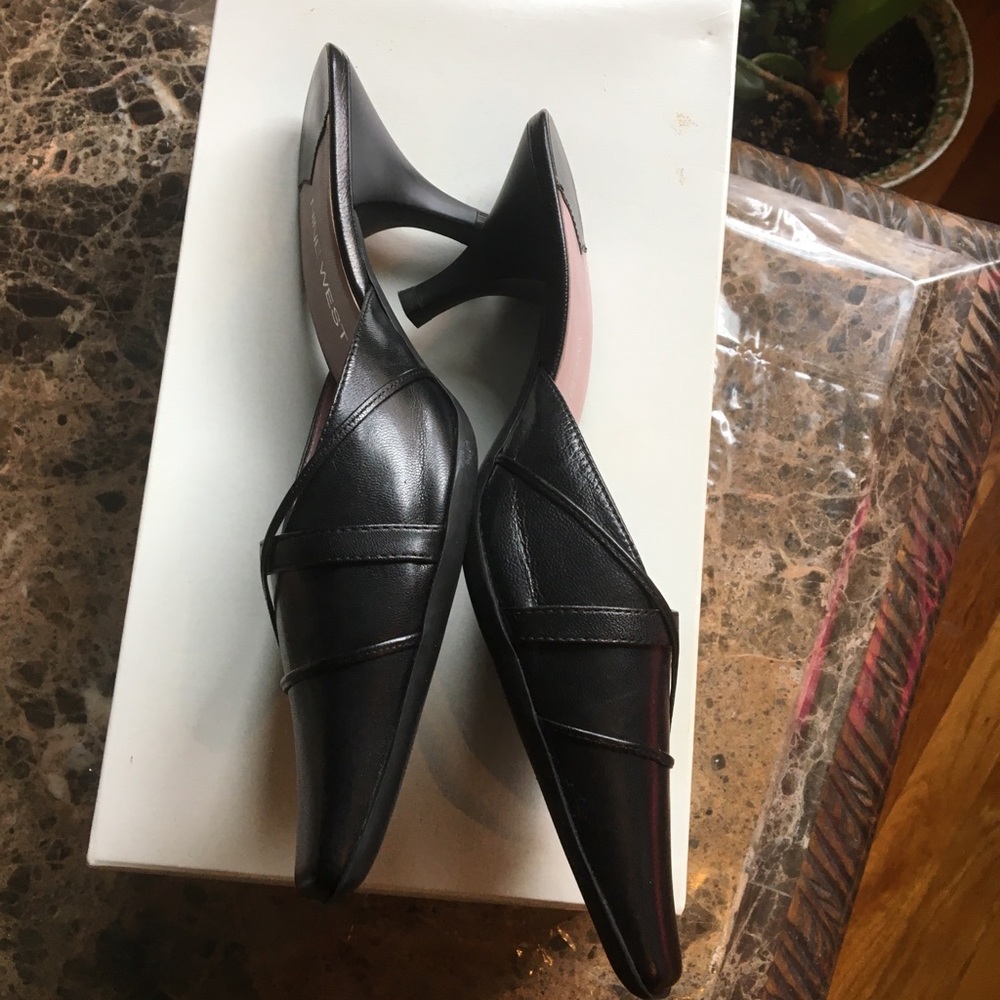 Shoes - Picture 4 of 6